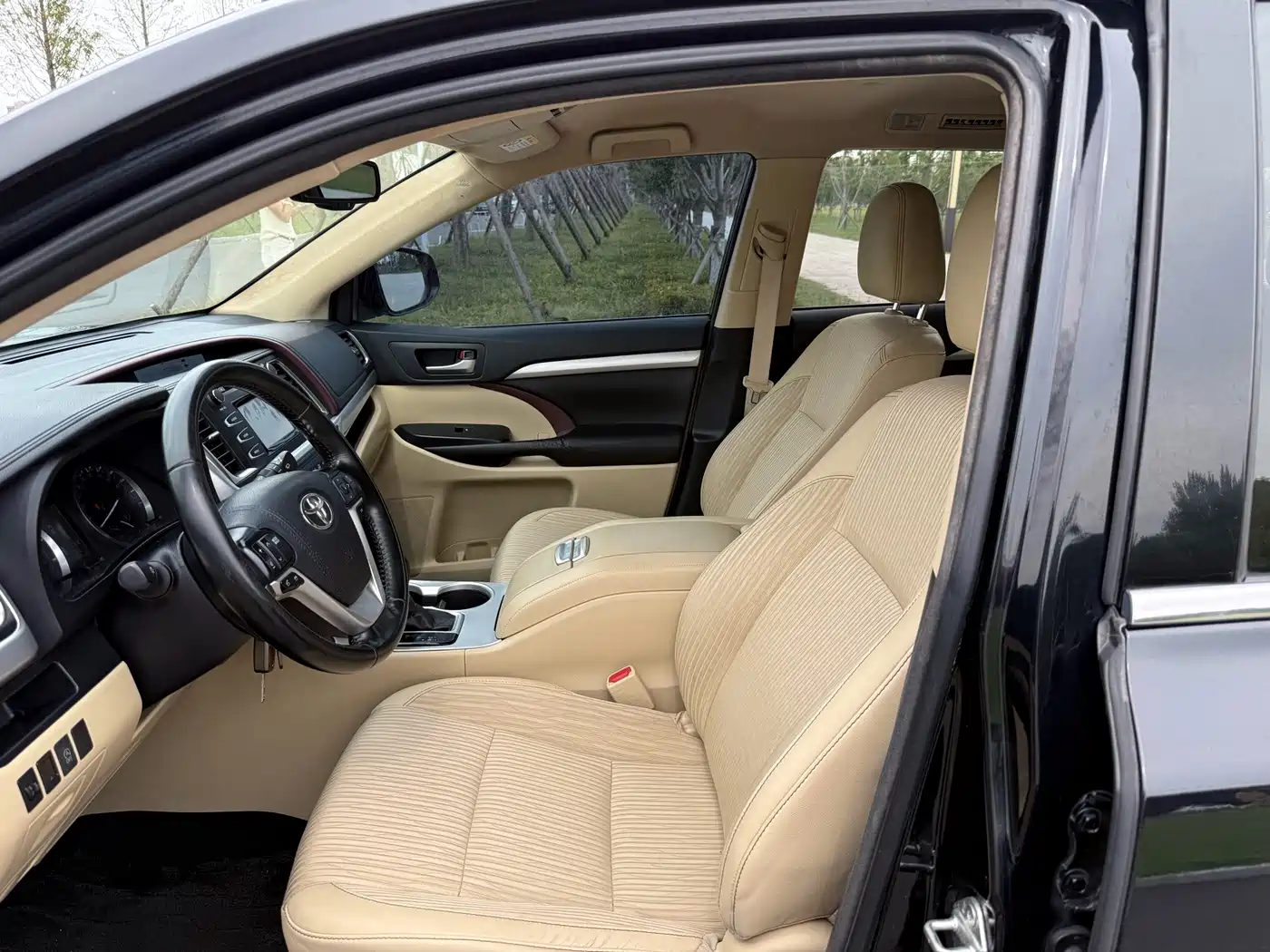 Фото 7 - Toyota Highlander