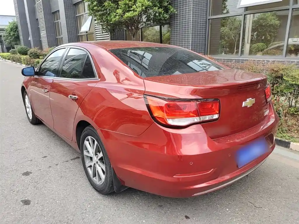 Chevrolet Malibu 2016 2.0L Automatic Luxury фото 5