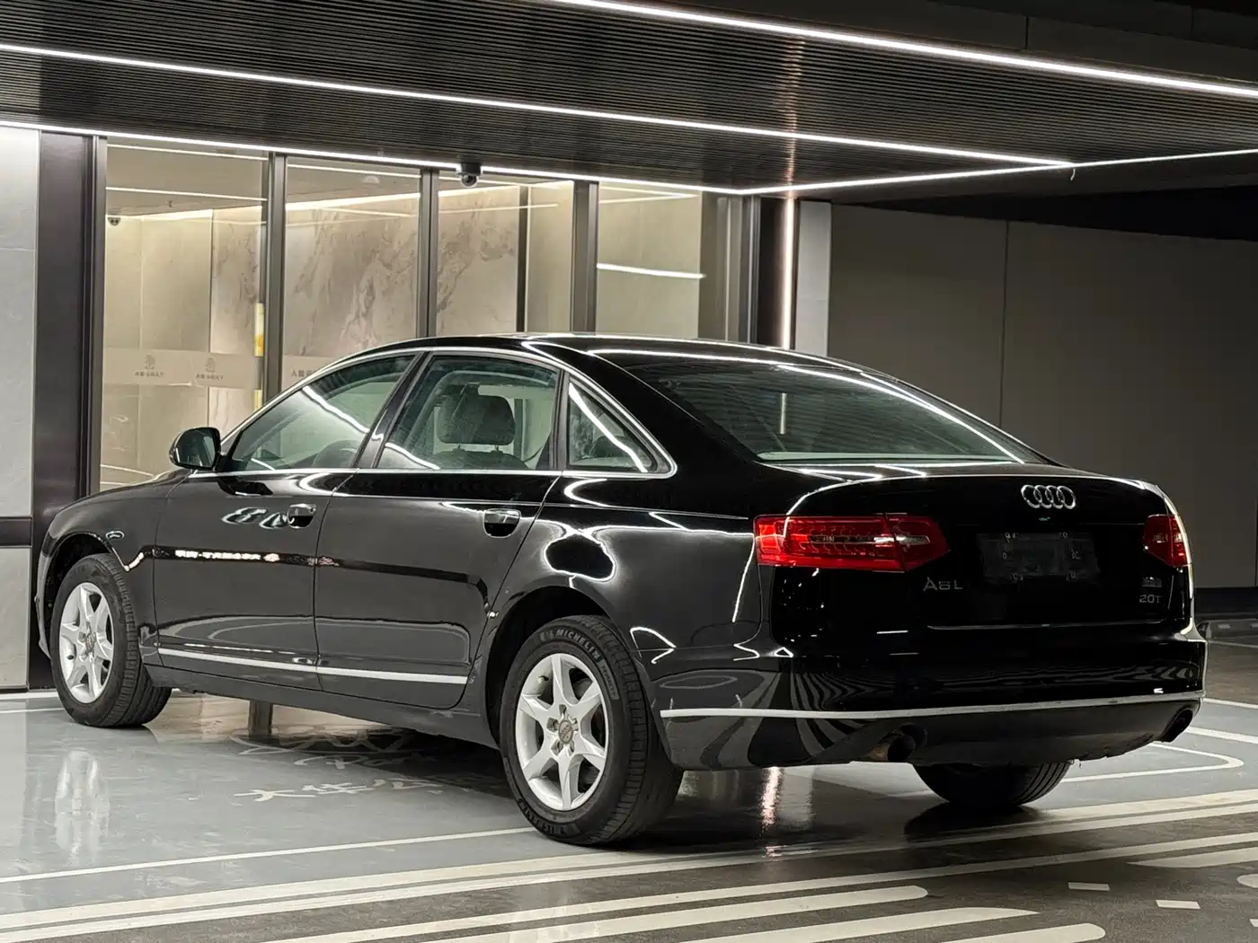 Audi A6L 2011 2.0 TFSI Automatic Comfort фото 19