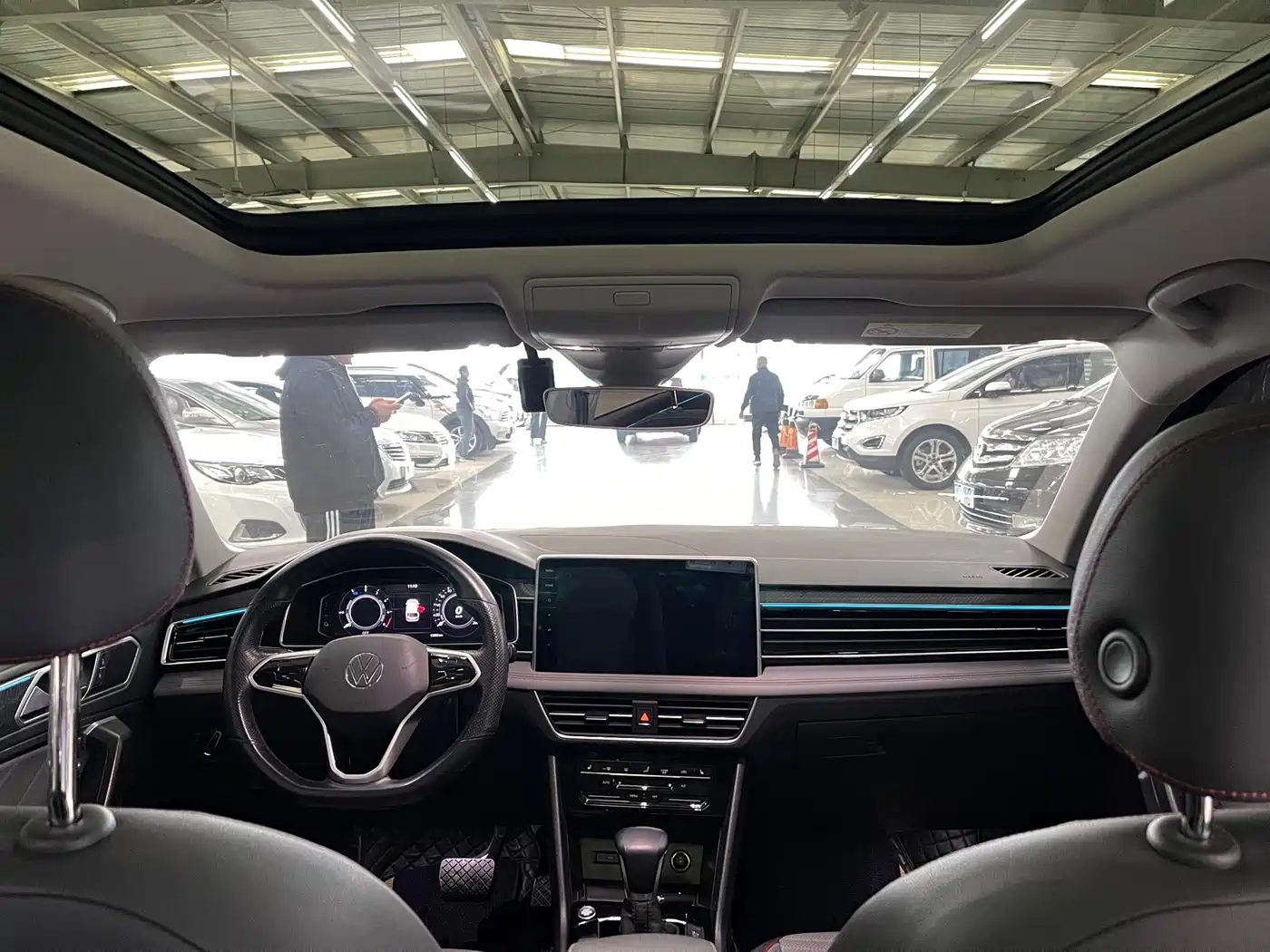 VOLKSWAGEN TIGUAN L NEW ENERGY