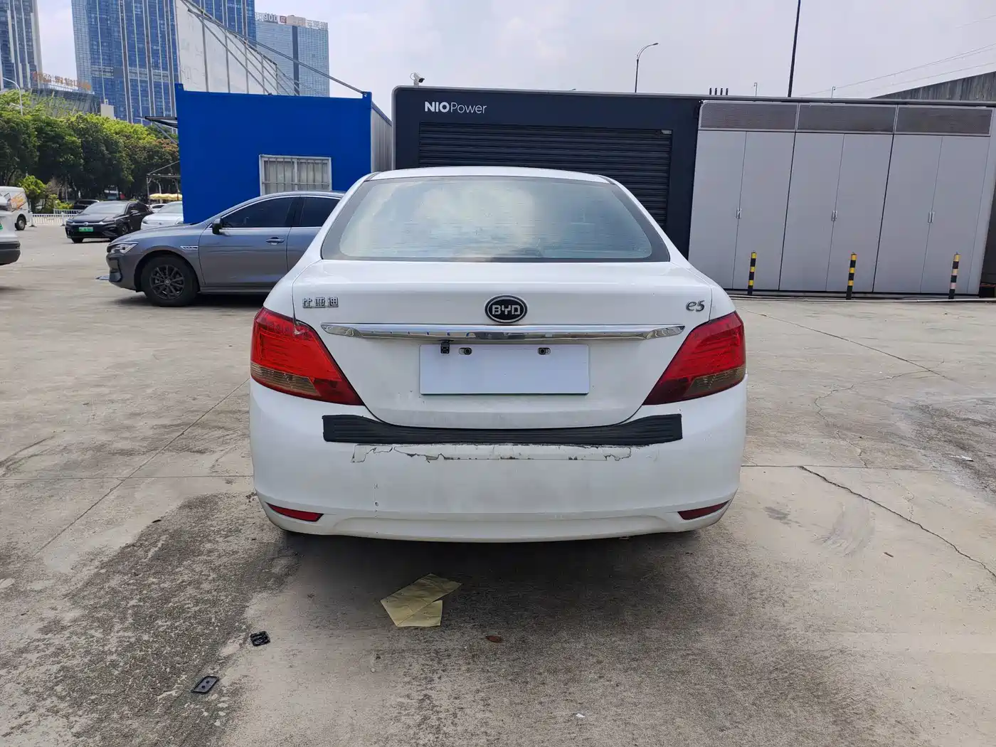 Фото 5 - BYD e5