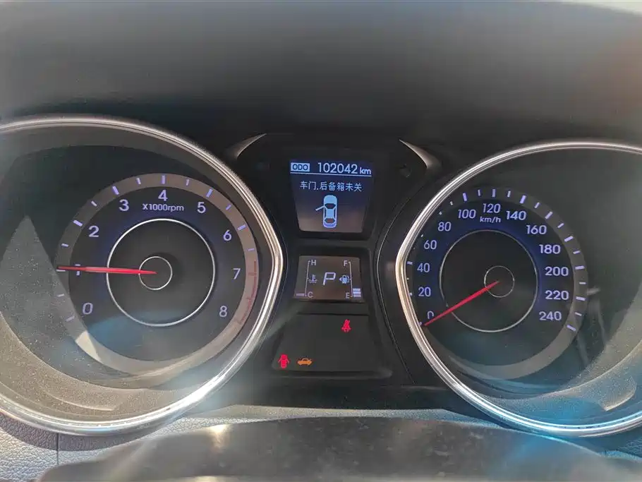 Hyundai Langdong 2016 1.6L Automatic Premium Edition фото 14