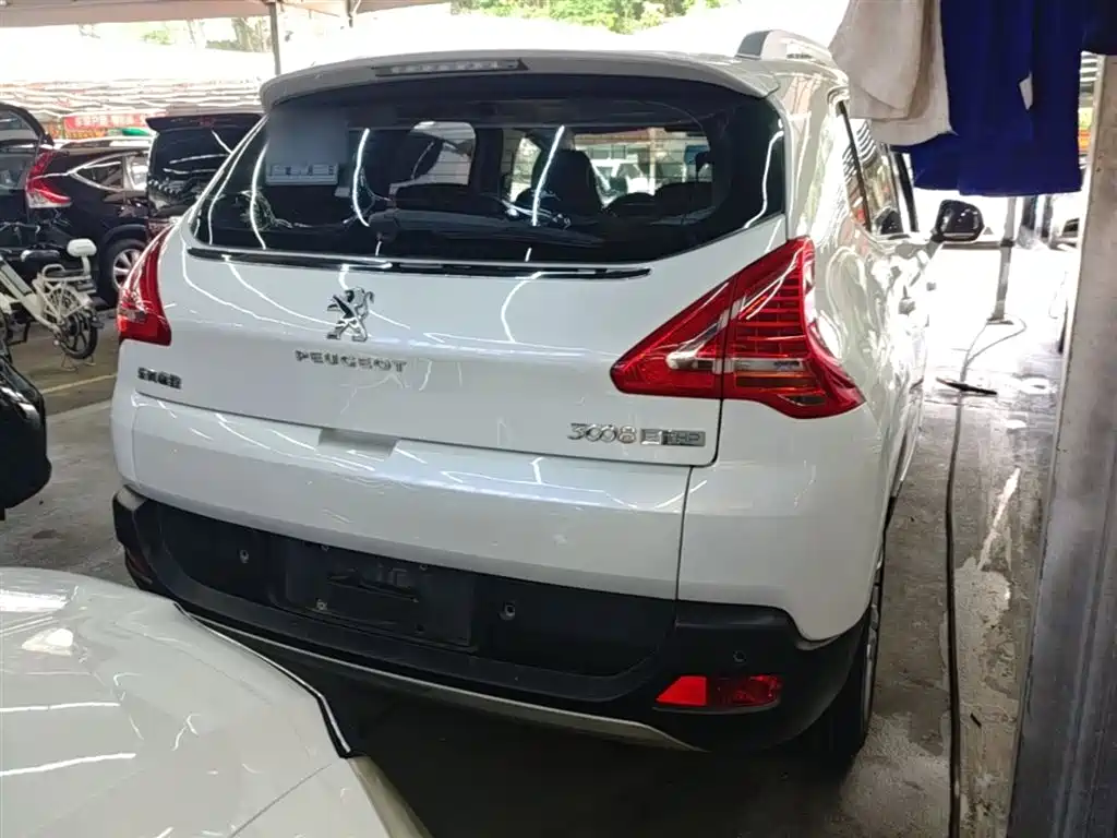 Peugeot 3008 2015 1.6THP Automatic Classic Edition фото 7