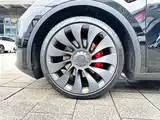 Photo 6 - Tesla Model Y