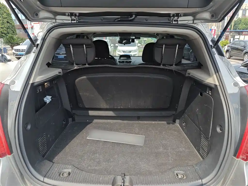 Buick Encore 2015 1.4T Automatic 2WD Urban Elite фото 15