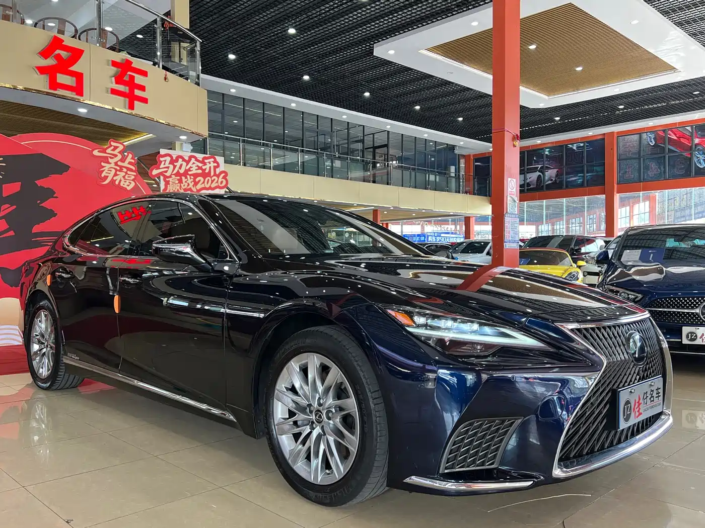 Lexus LS 2021 500h Luxury Edition фото 3