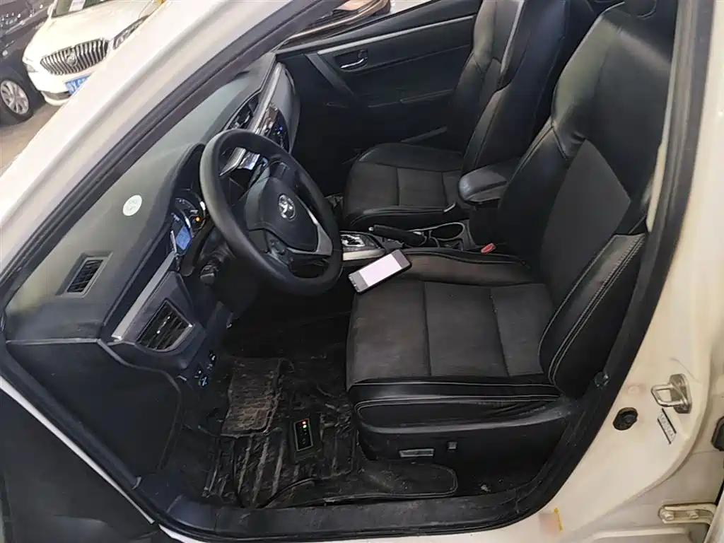 Toyota Levin 2014 1.6G-L CVT Premium Edition фото 15
