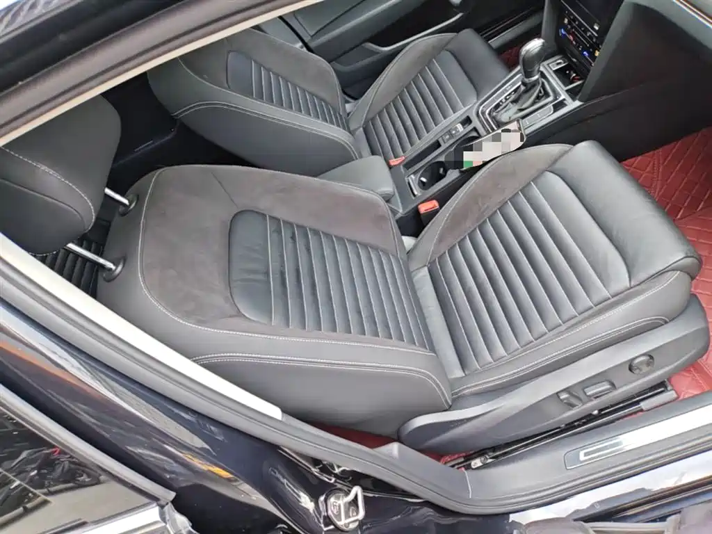 Volkswagen Magotan 2020 330TSI DSG Leading фото 25