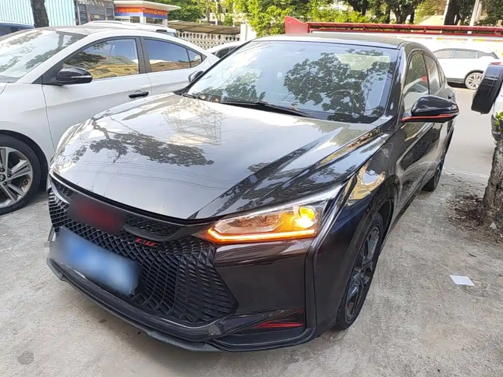 Dongfeng Aeolus Yixuan 2021 — пригон из Китая