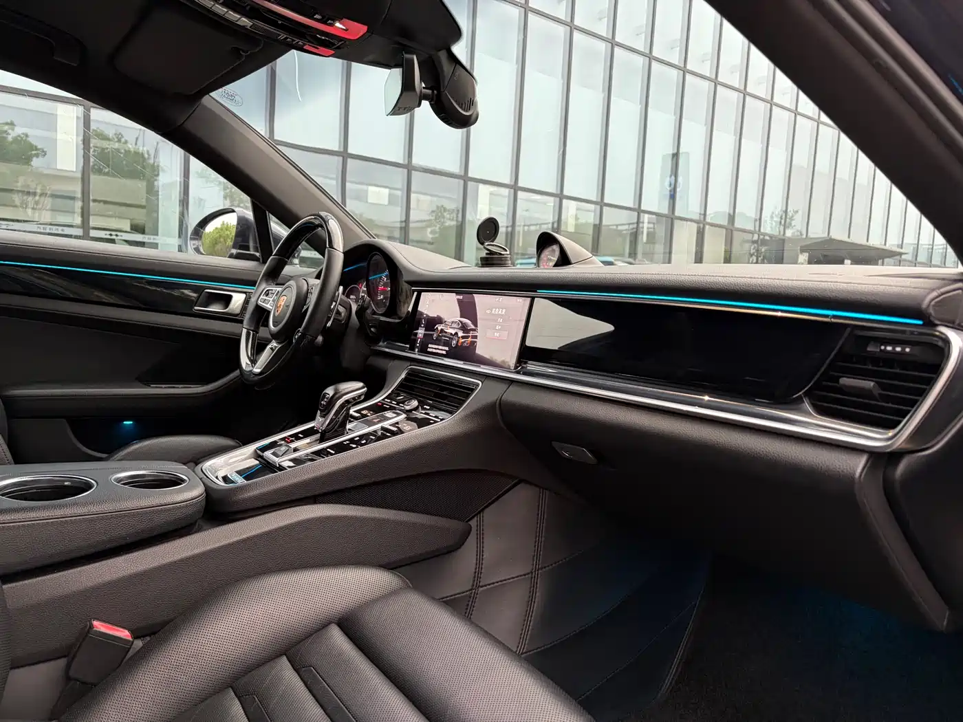 Porsche Panamera 2017 Panamera Executive Long Wheelbase 3.0T фото 13