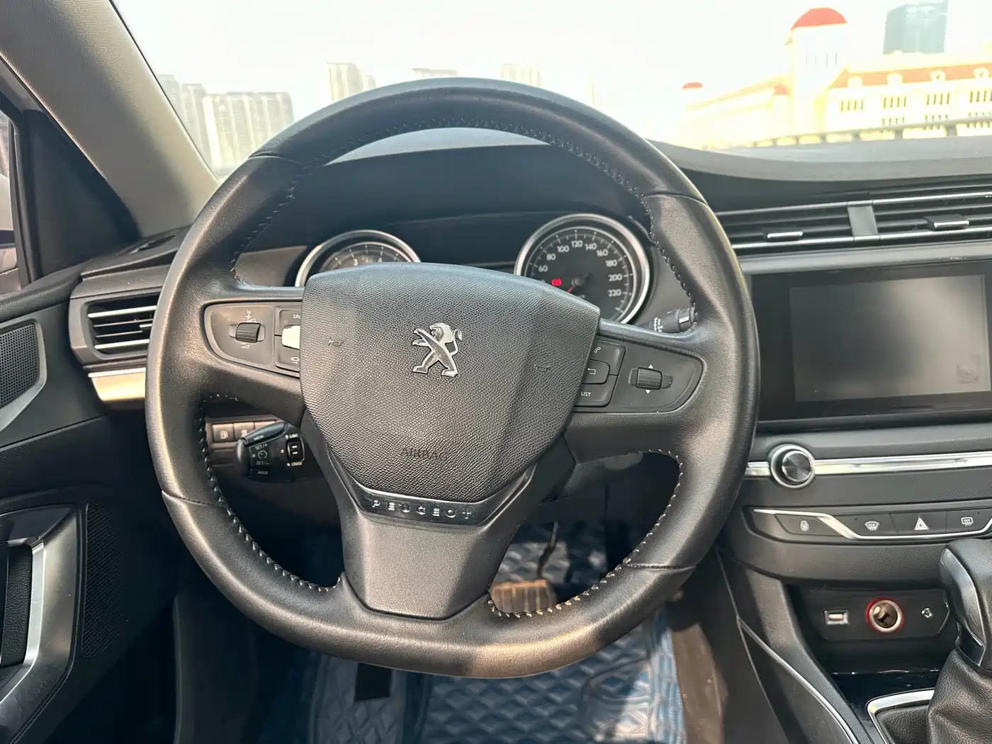 Peugeot 408 2018 350THP Automatic Luxury Edition фото 11
