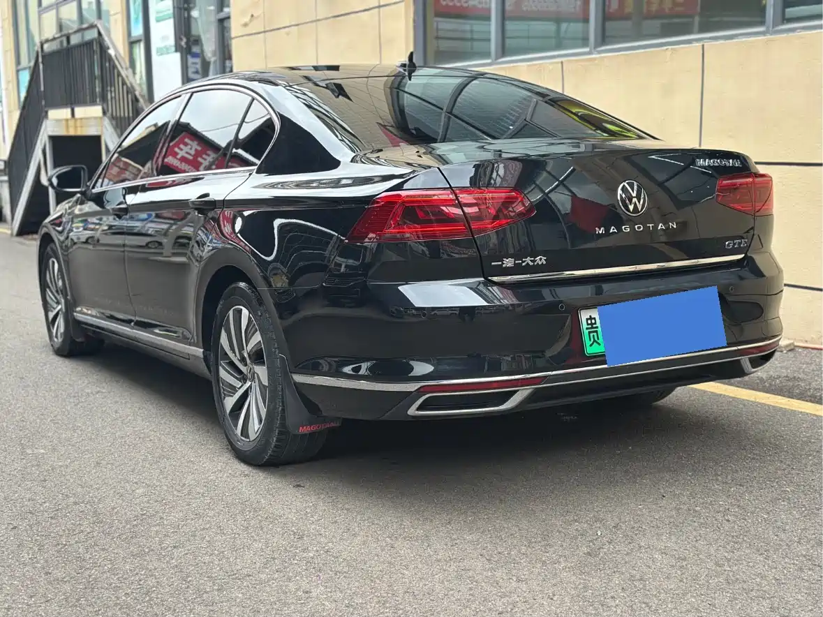 Volkswagen Magotan GTE Plug-in Hybrid 2022 GTE Luxury фото 13