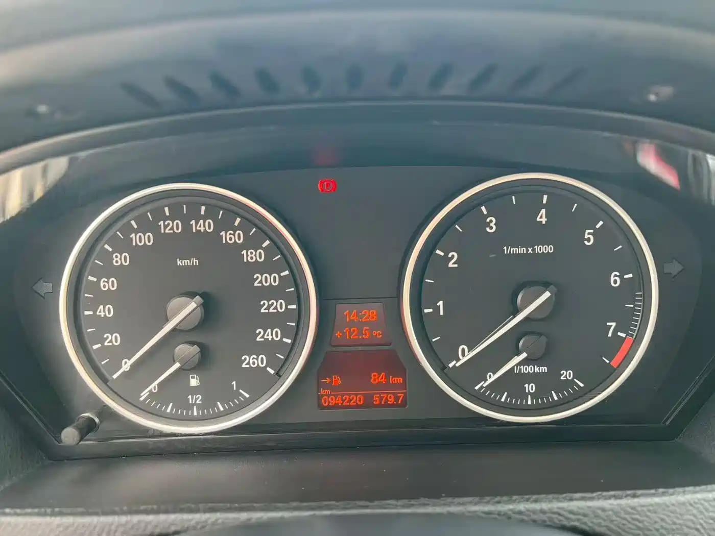 BMW X5 (Import) 2011 xDrive35i Leading Edition фото 9