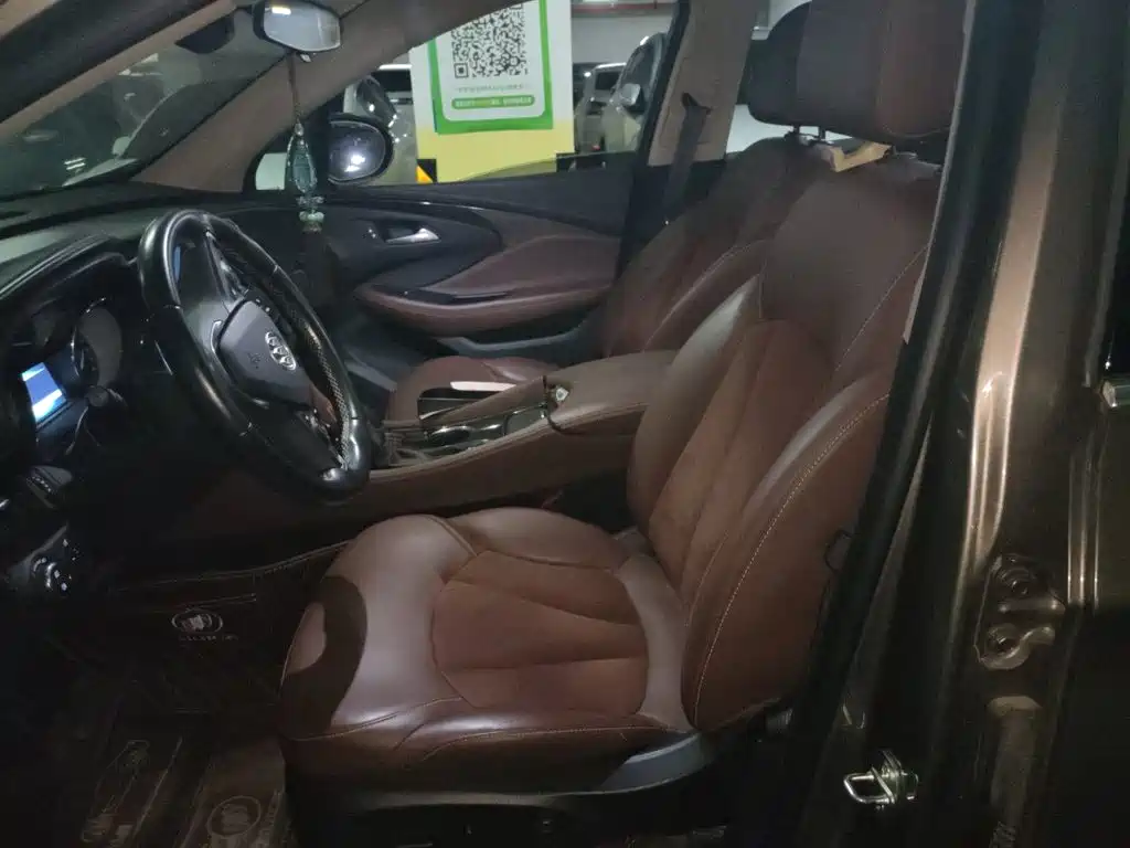 Фото 8 - Buick Envision Plus