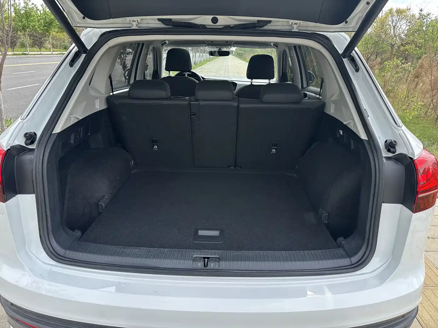 Volkswagen Tayron 2021 280TSI 2WD Luxury Smart Connect фото 18