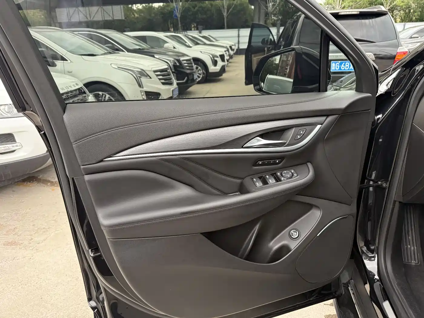 Buick Enclave 2020 28T 4WD Premium Model фото 5