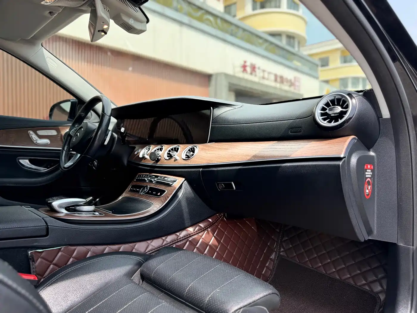 Mercedes-Benz E-Class 2018 Facelift E 200 L фото 10