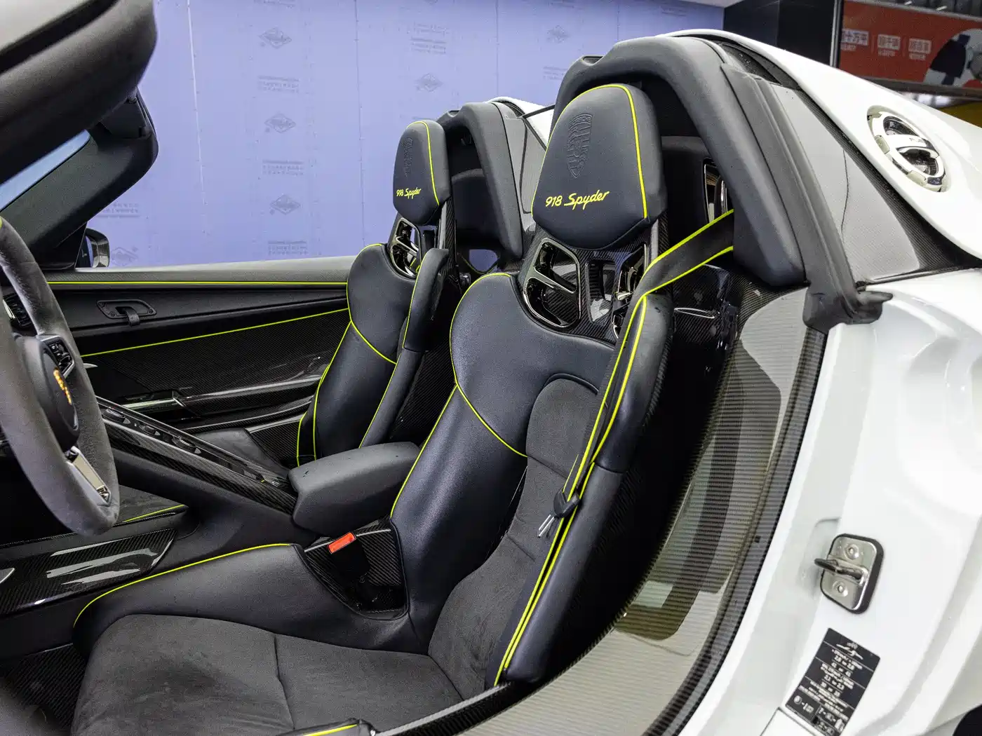 Porsche 918 Spyder 2014 Weissach Package 4.6L фото 24