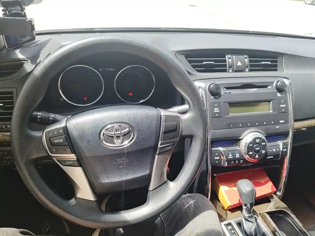 Toyota Reiz 2013 2.5S Elite Edition фото 10