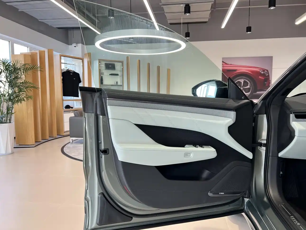 ZEEKR EXTREME KRYPTON 001