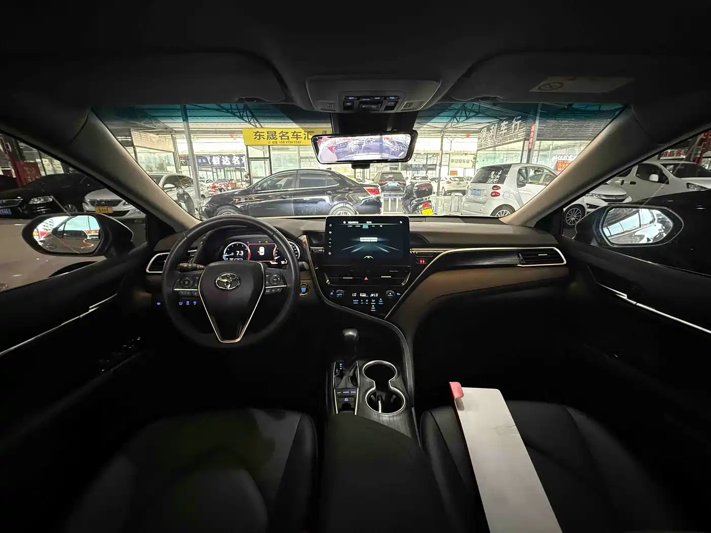 Toyota Camry 2021 2.5G Luxury Edition фото 9