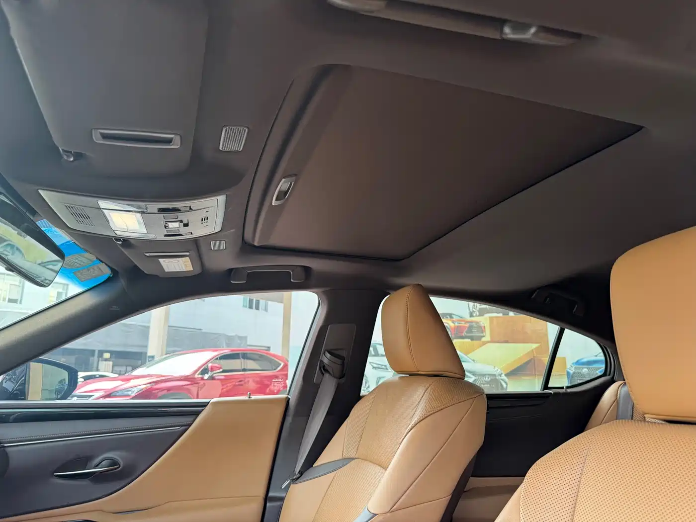 Lexus ES 2020 Model 300h Excellence Edition China V фото 10