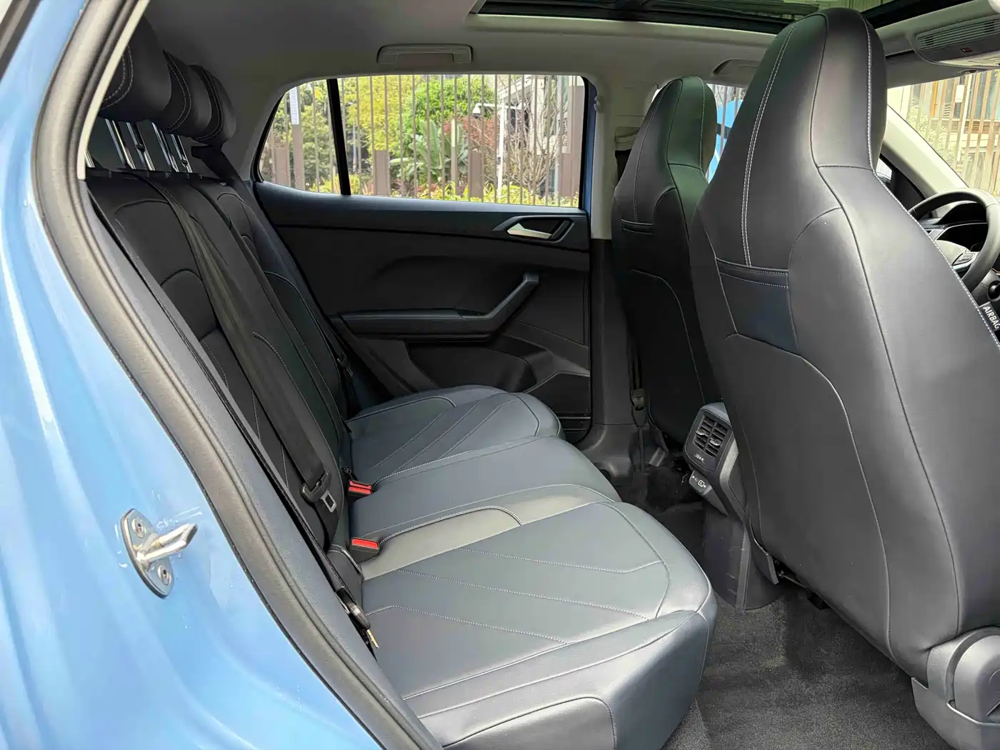 Volkswagen Tharu 2025 New Edge 300TSI Enjoyment Edition фото 11
