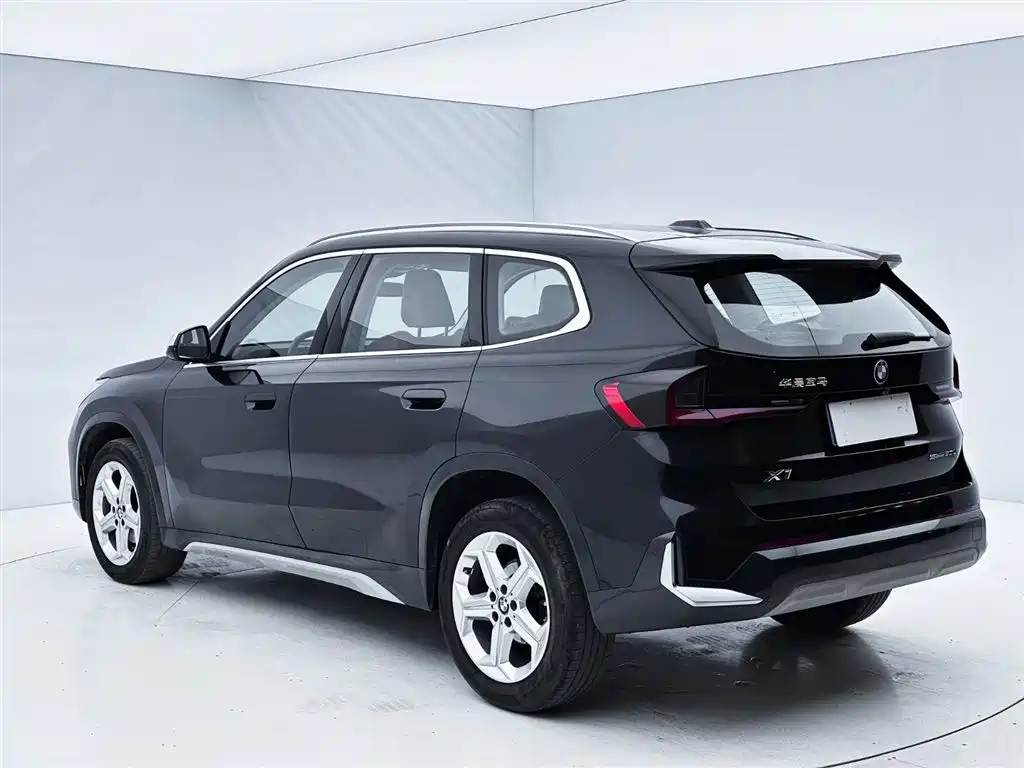 BMW X1 2023 sDrive20Li X Design Package фото 4