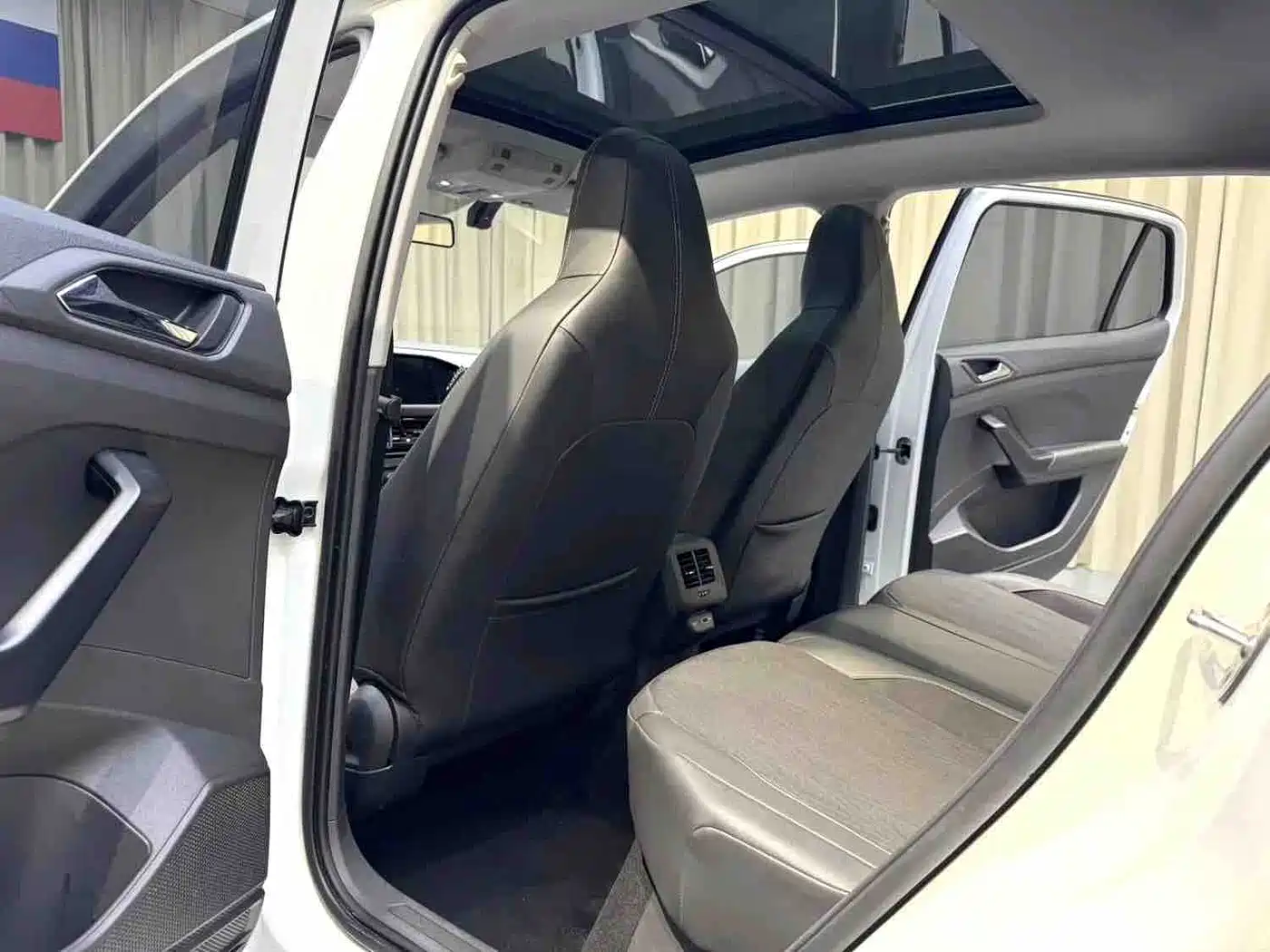 Volkswagen T-Cross 2022 280TSI DSG Comfort Edition фото 6