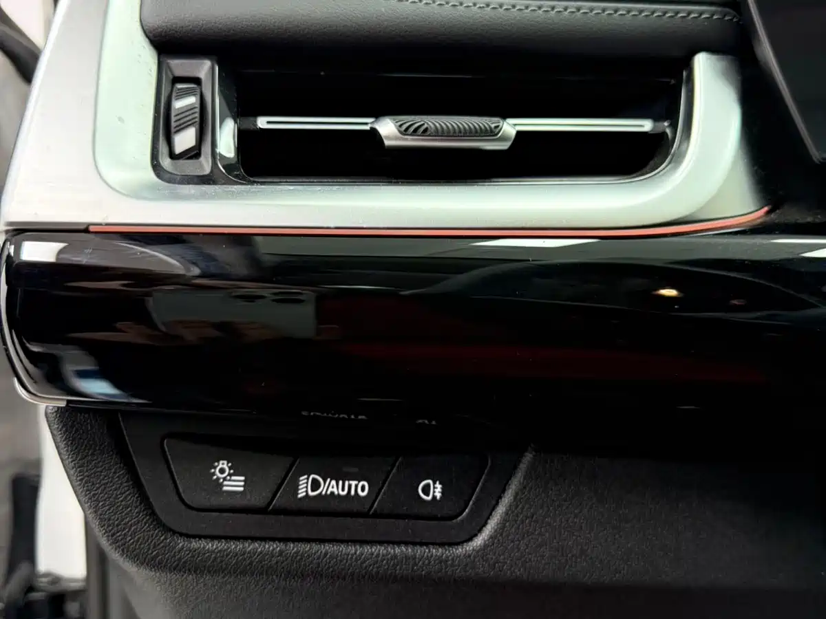 BMW X1 2023 sDrive20Li X Design Package фото 14