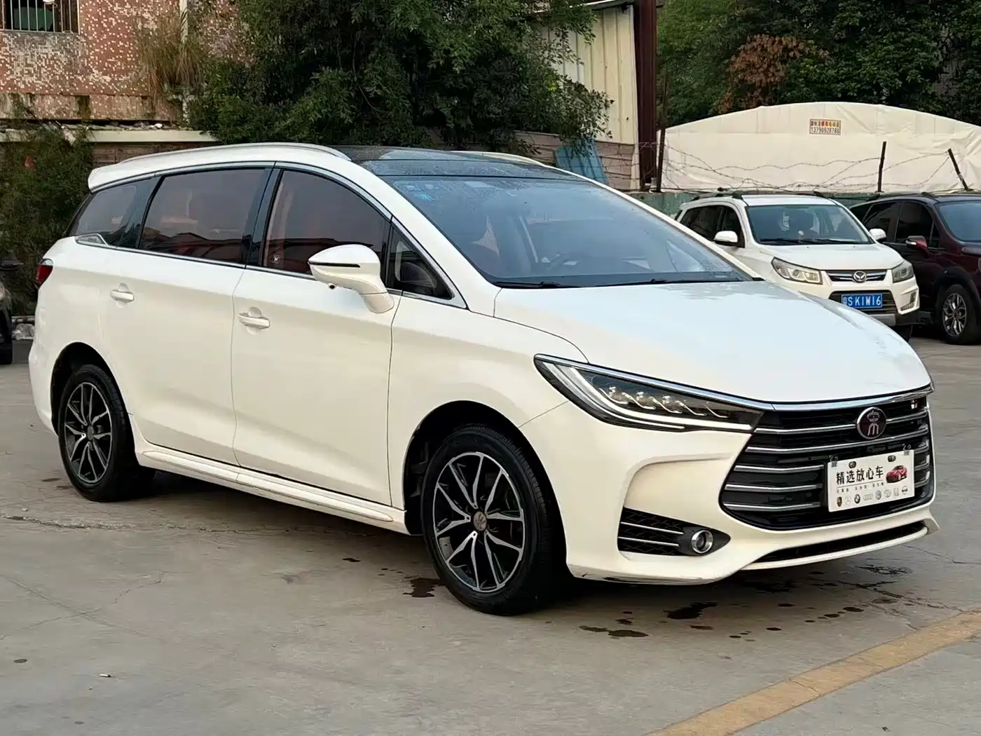 BYD Song MAX 2018 1.5T Auto Smart Connected Elite 6-Seater фото 3