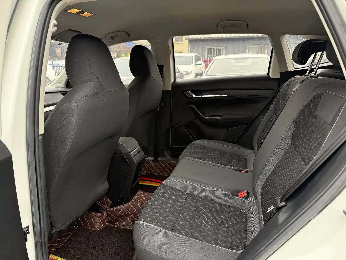 Škoda Kamiq 2018 1.5L Automatic Standard Edition China VI фото 5