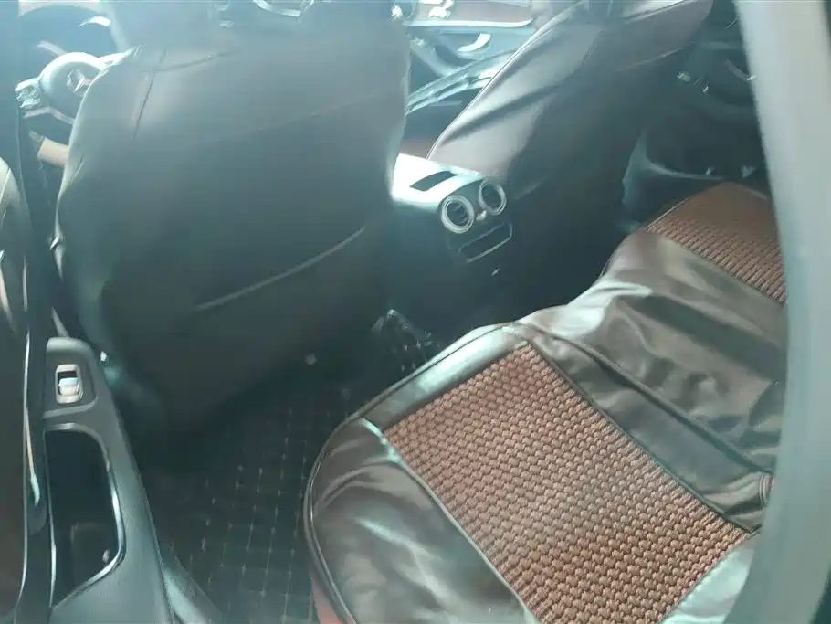 Mercedes-Benz GLC 2020 Facelift GLC 260 L 4MATIC Luxury фото 11