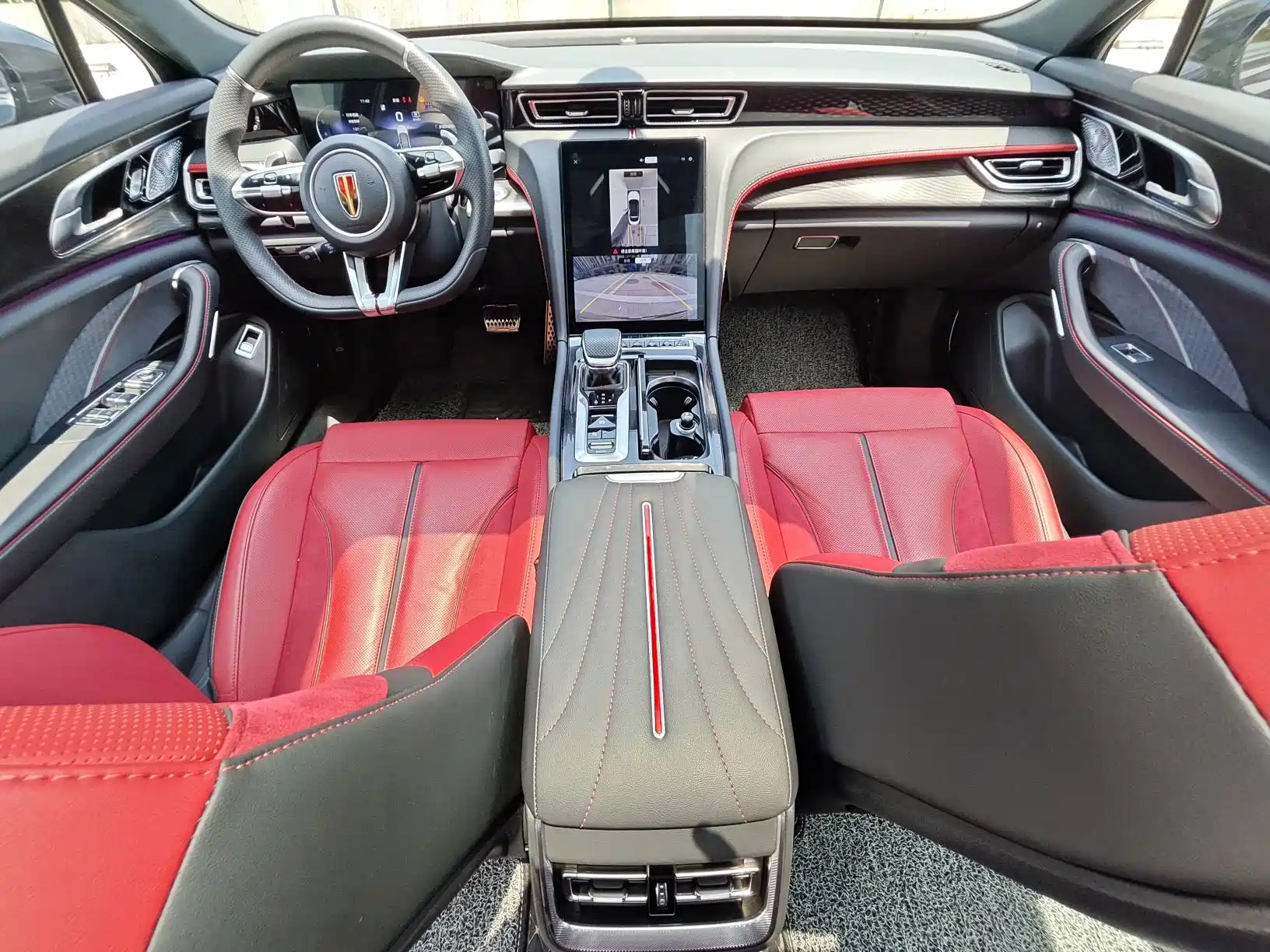 Фото 8 - Hongqi H6