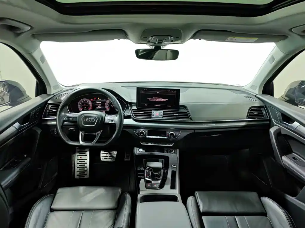 Audi Q5L 2022 Facelift 45T Luxury Dynamic фото 10