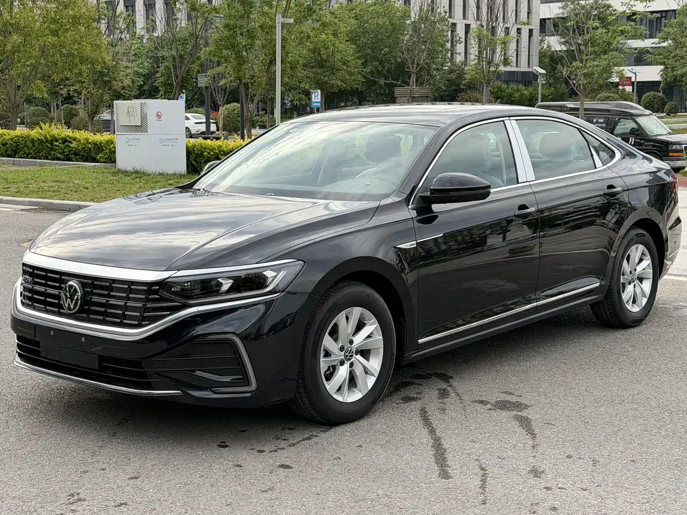 VOLKSWAGEN PASSAT NEW ENERGY