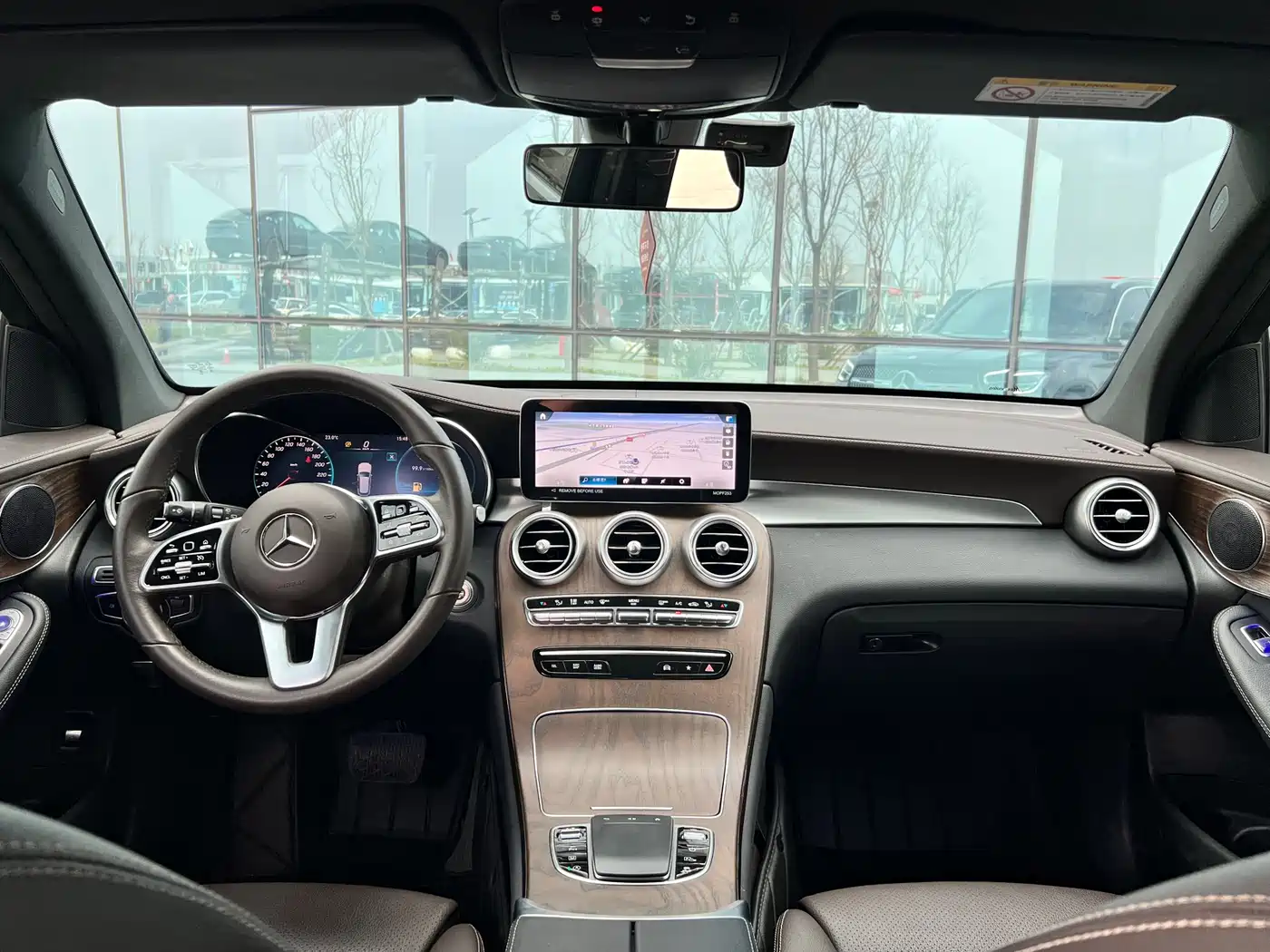 Mercedes-Benz GLC 2022 Facelift GLC 260 L 4MATIC Luxury Model фото 8