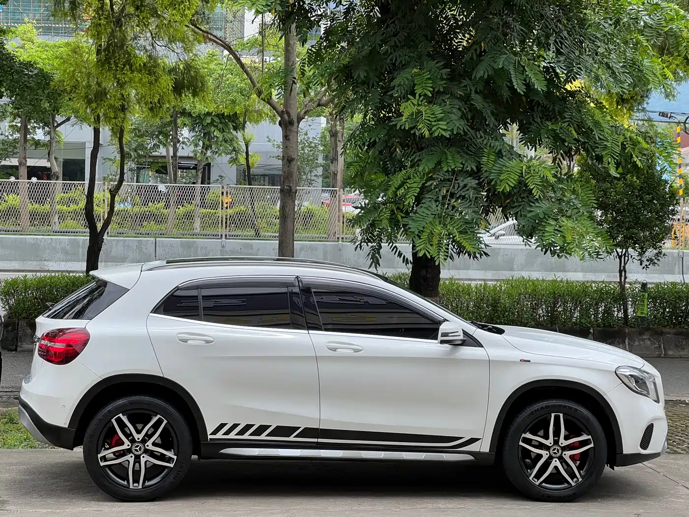 Mercedes-Benz GLA 2017 GLA 200 Fashion фото 7