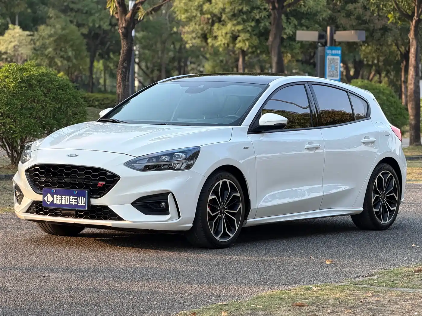 Ford Focus 2022 2021 Hatchback EcoBoost 180 Automatic ST Line