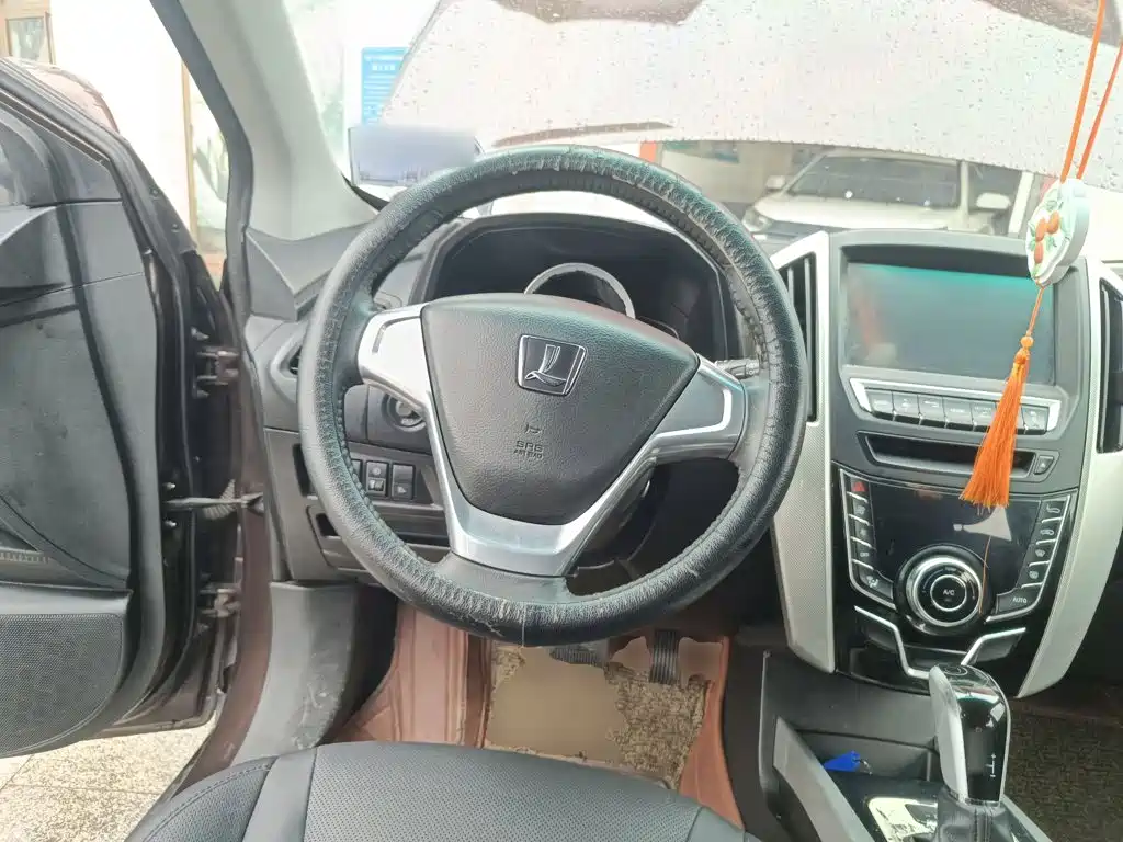 Luxgen U6 SUV 2016 2015 1.8T Fashion Upgrade