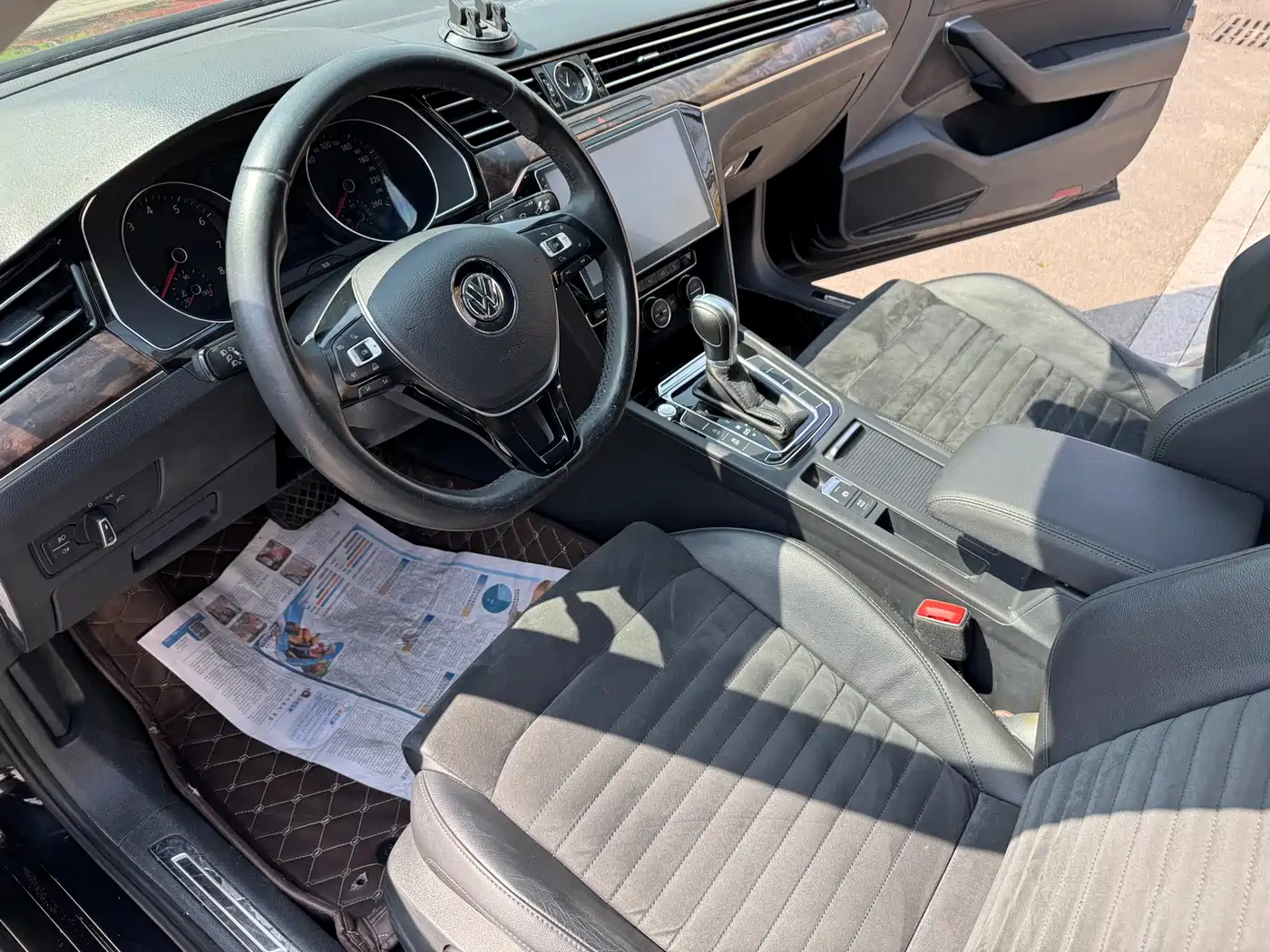 Volkswagen Magotan 2017 330TSI DSG Luxury фото 7