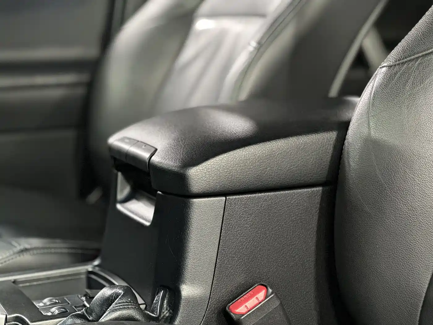 Toyota Prado 2016 2.7L Auto Standard Edition фото 37