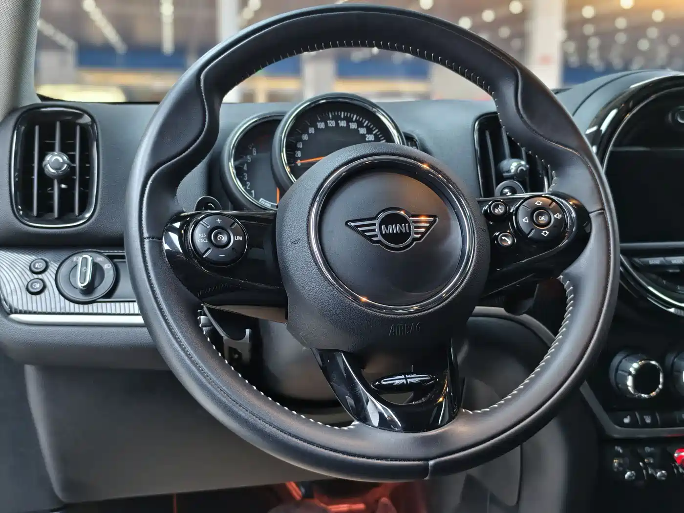 MINI COUNTRYMAN 2020 2.0T COOPER S ALL4 Polar Edition фото 8