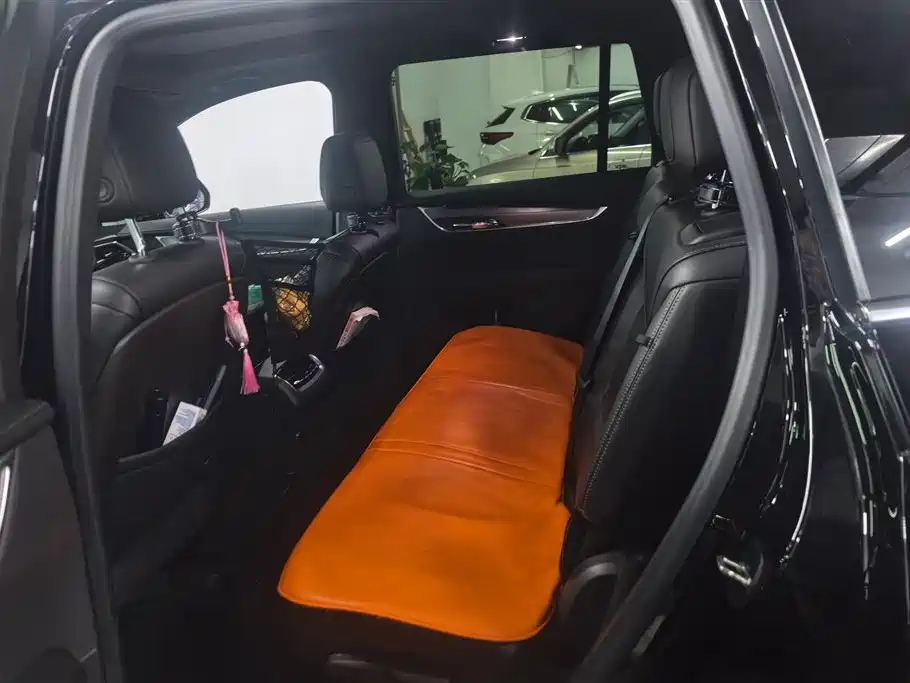 Cadillac XT6 2022 2.0T 7-Seater 4WD Trend Edition фото 11
