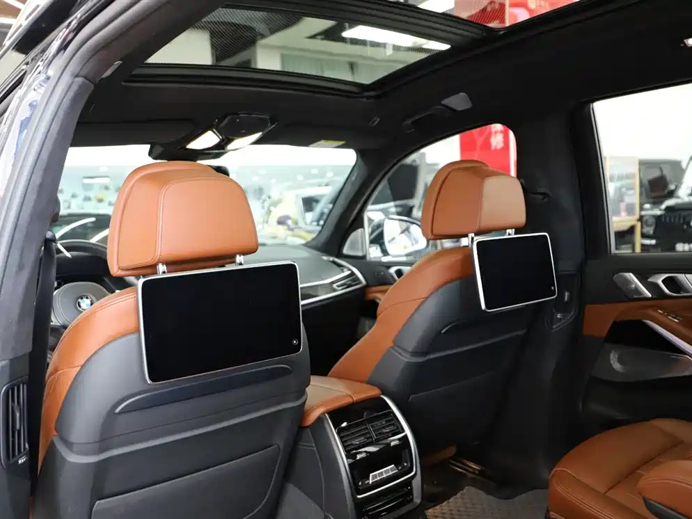 BMW X7 2019 xDrive40i Executive M Sport Package фото 9