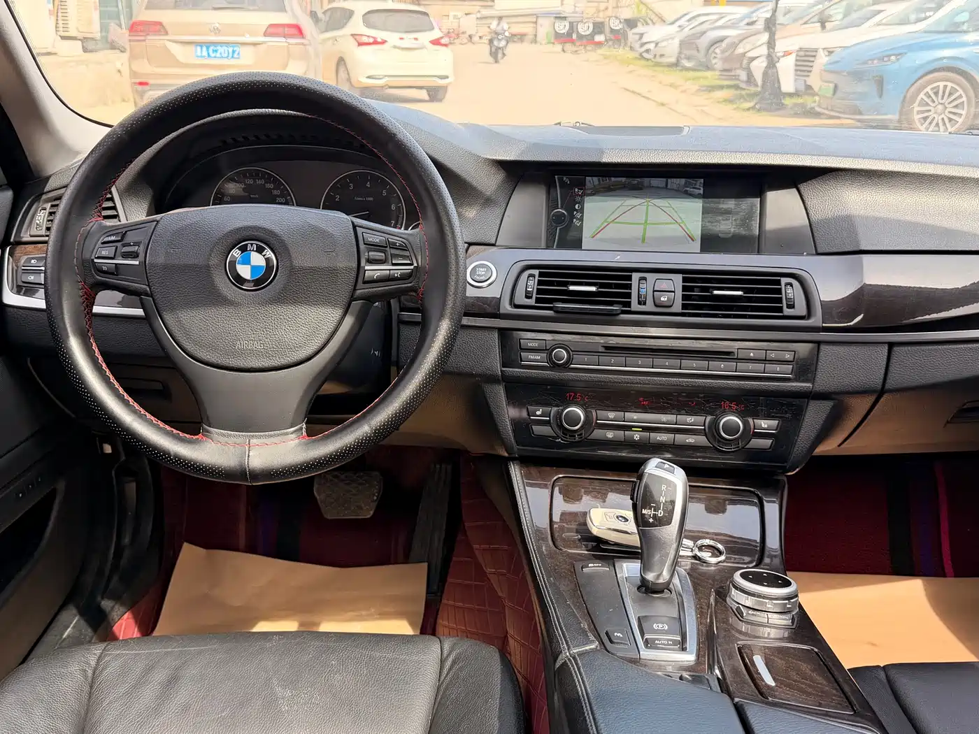 BMW 5 Series 2011 523Li Luxury фото 14