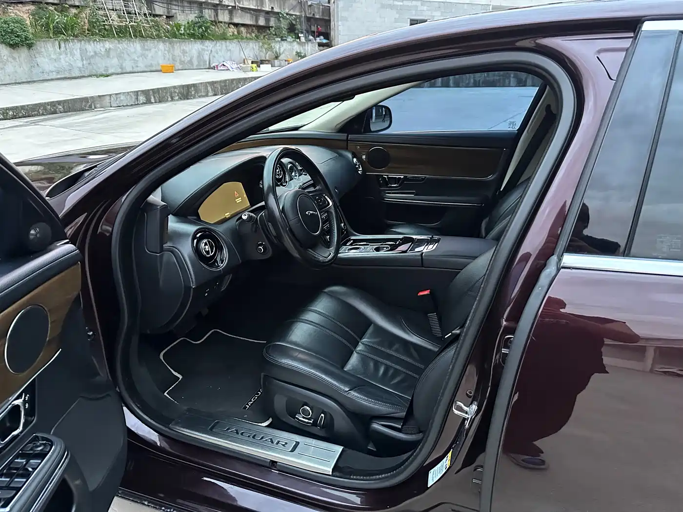 2018 Jaguar XJ