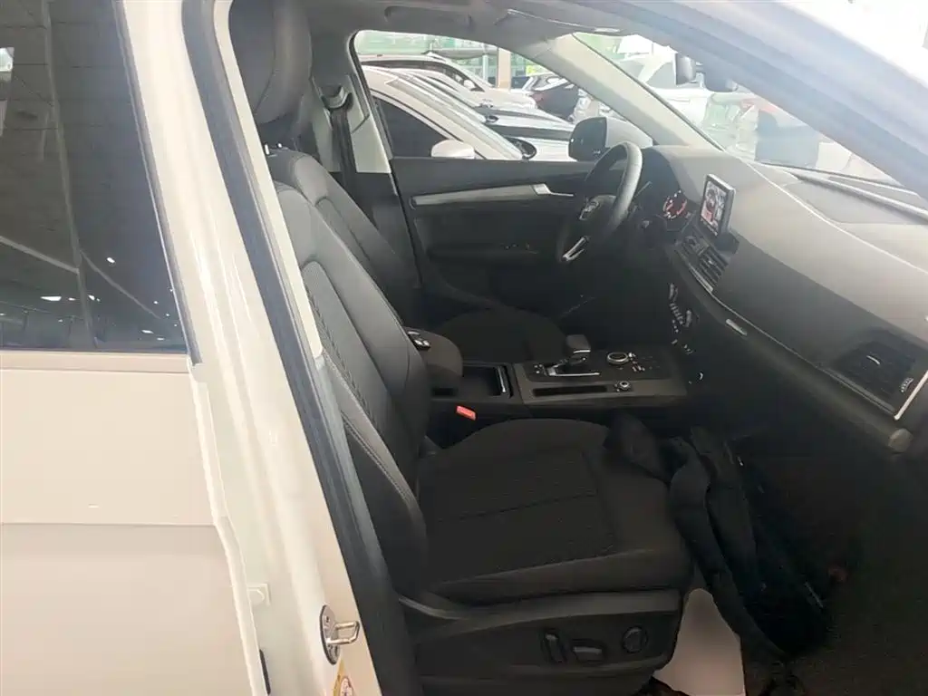Audi Q5L 2018 40 TFSI Prestige Progressive (China V) фото 25