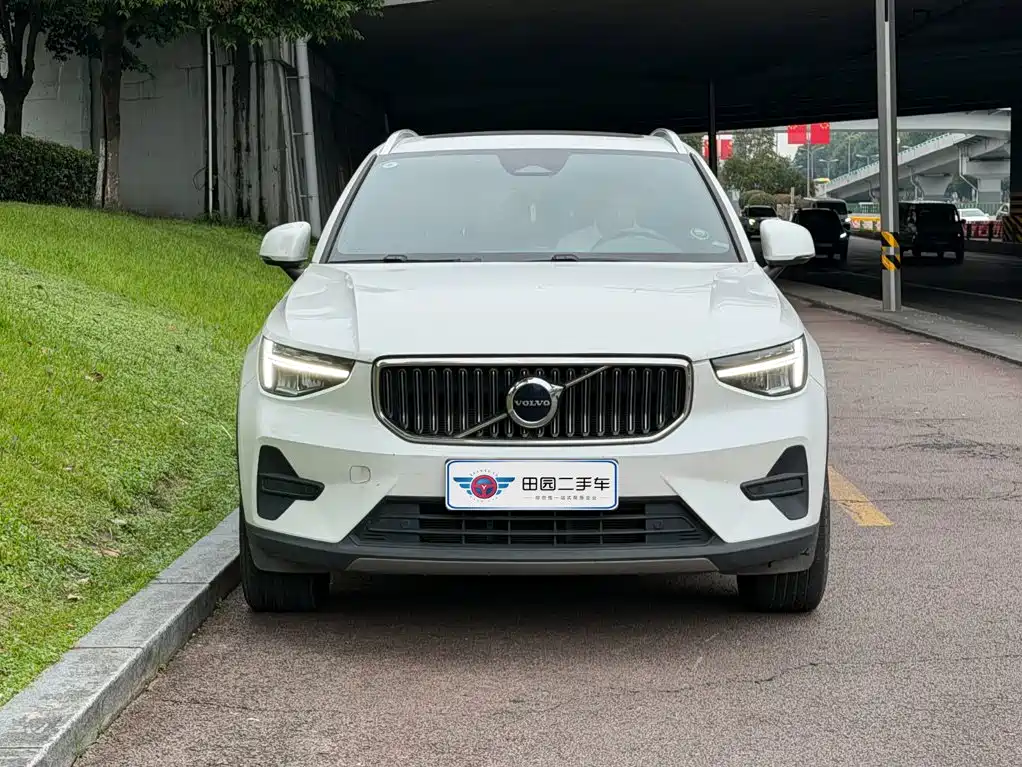 Volvo XC40 2024 2024 B3 Smart Elite Luxury Edition