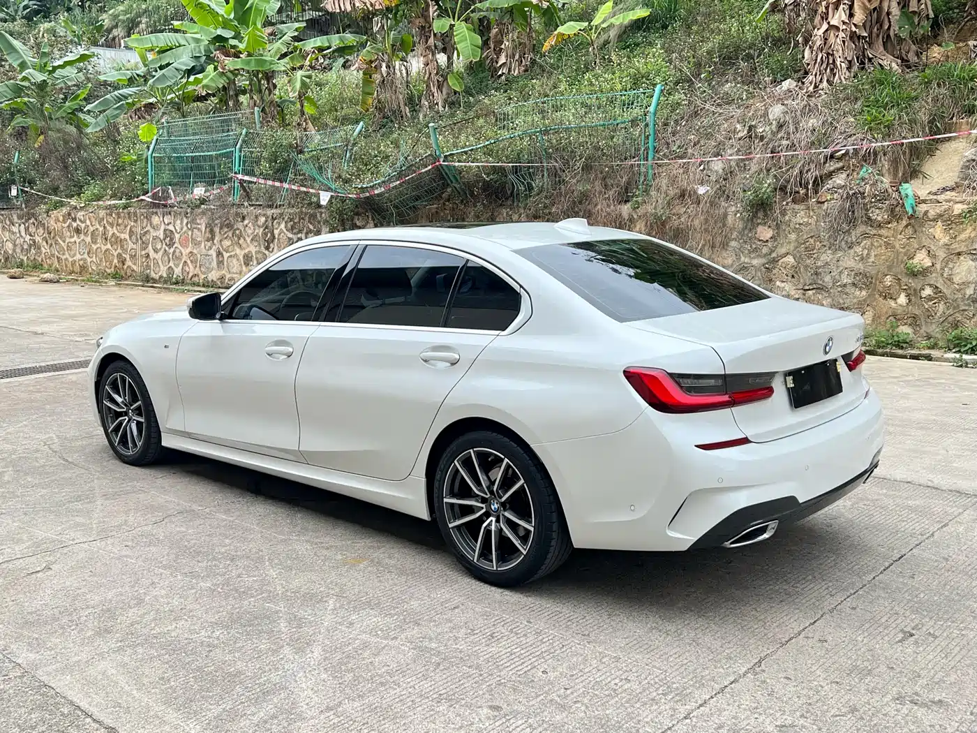 BMW 3 Series 2020 325Li M Sport Package фото 9